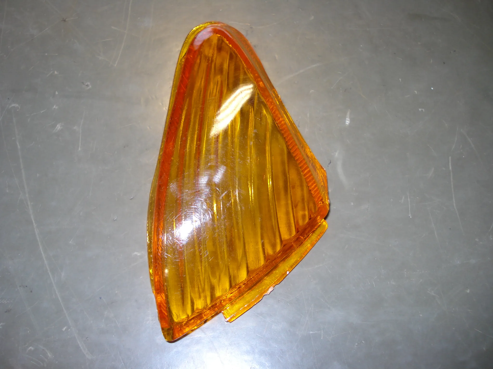 Acril. Giro Honda Wave New Tras. Der. Ambar