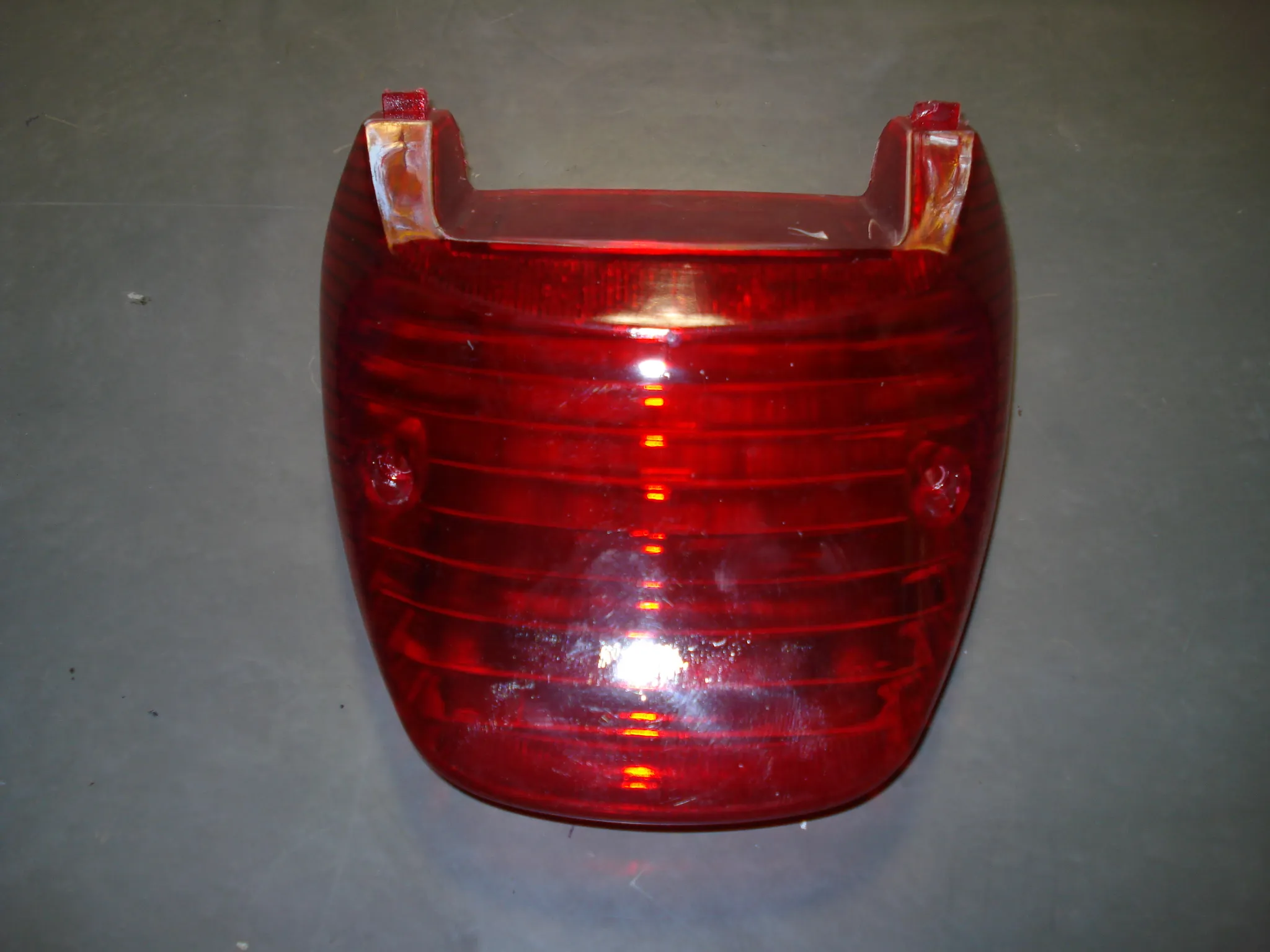 Acril. Trasero Cg150/Rx150/Titan2000/Beta150 Rojo