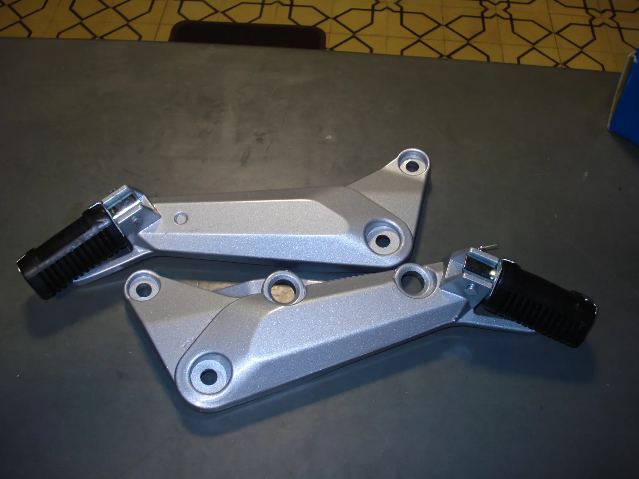 Soporte Pedalin Tras. Smash/Biz/Trip Jgo