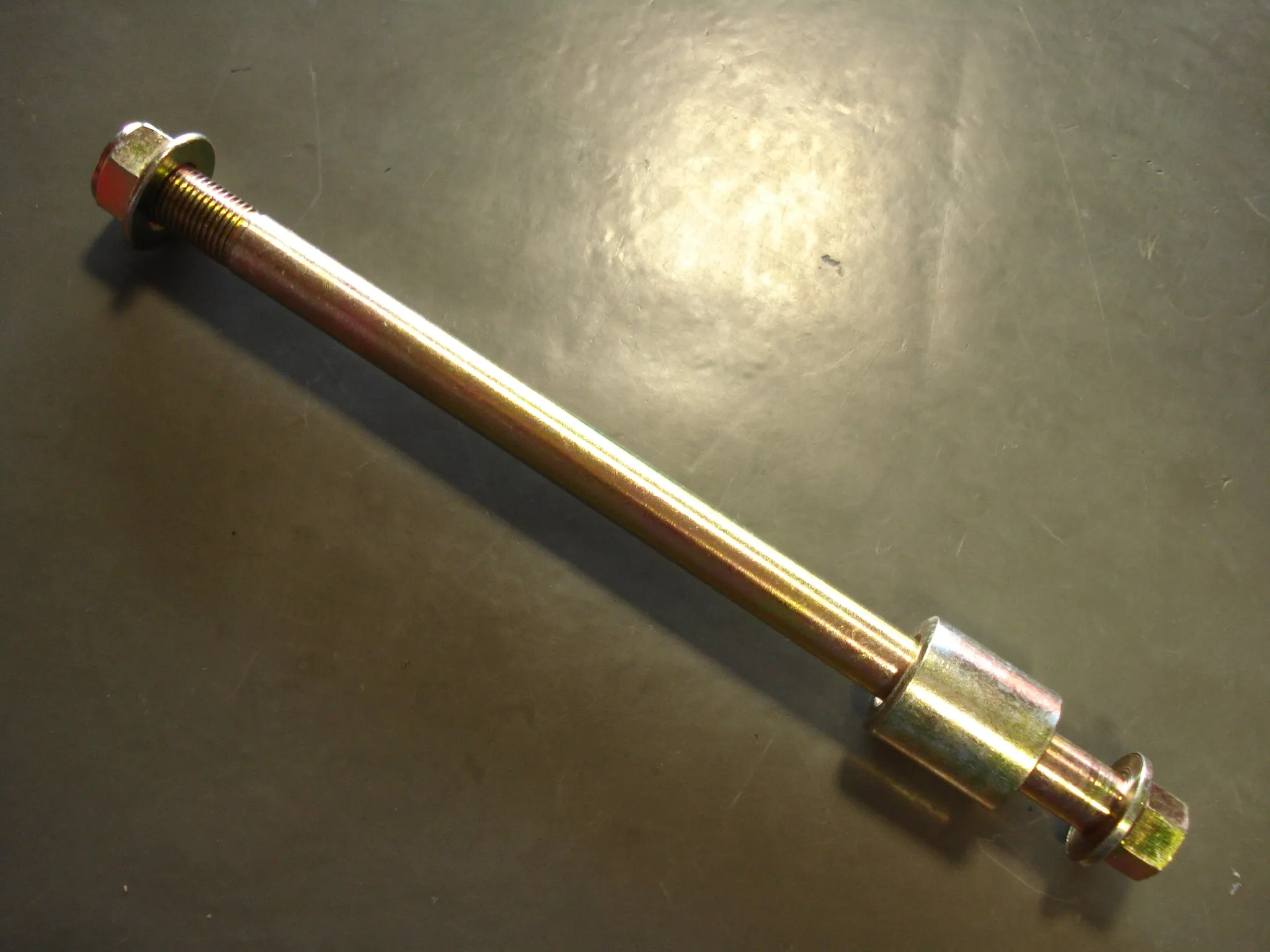 Eje Rueda Del. Zanella Rx150