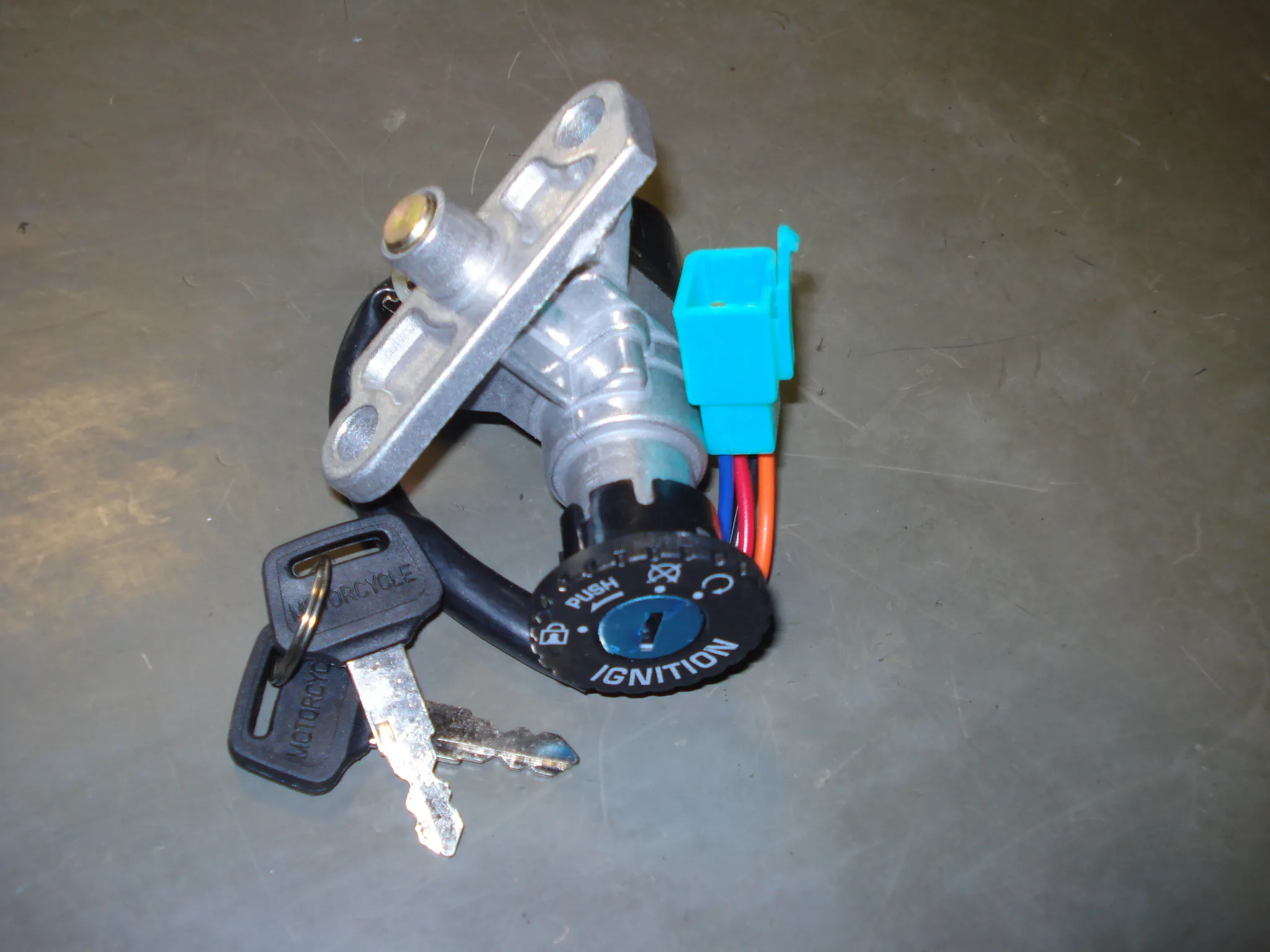 Llave Contacto Apia Vectra